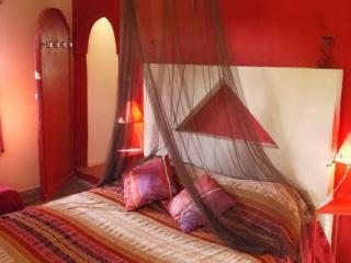 Nour Bed & Breakfast 3*